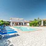 Hotel Sisula Country &