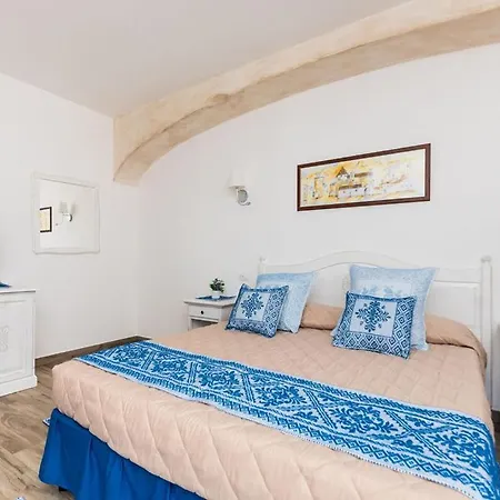 Sisula Country & 4*