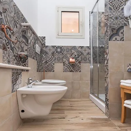 Sisula Country & 4* Orosei