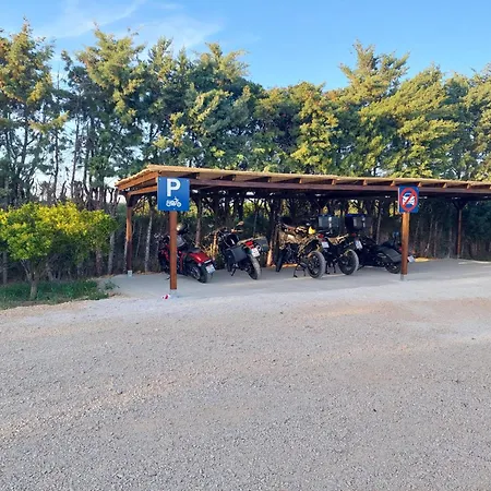Sisula Country &