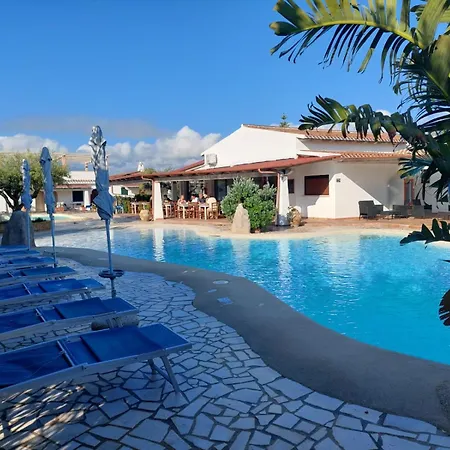 Sisula Country & Hotel Orosei