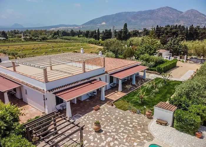 Otel Sisula Country & 4*