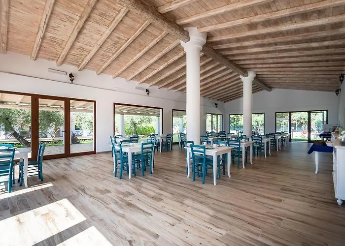 Sisula Country & Otel Orosei