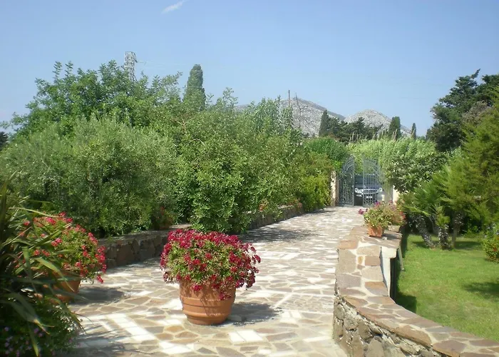 Sisula Country & Orosei